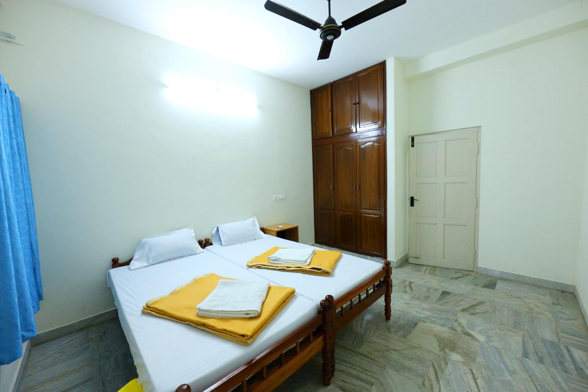 Hotel Temple View Residency Chottanikara Exterior foto